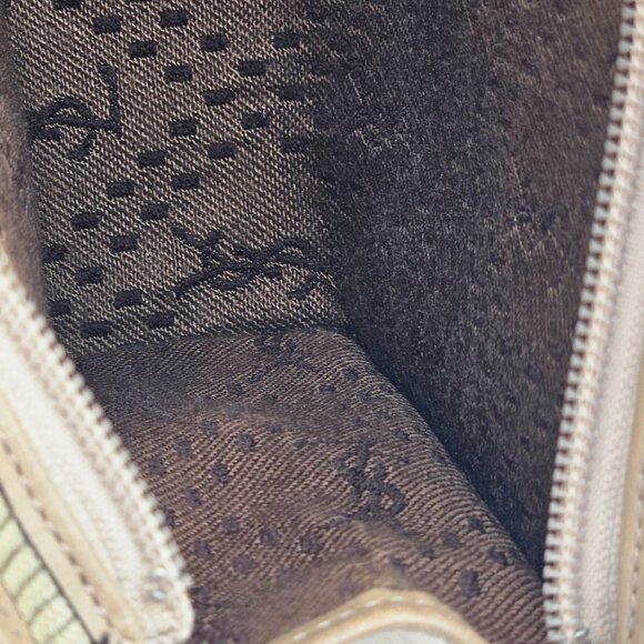 YSL  Portfolio PVC Clutch - Picture 14 of 17